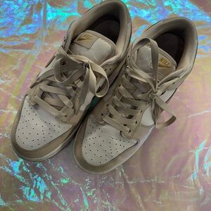Nike Beige Sneakers